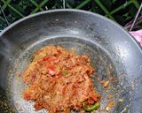 A picture of step 5 of Paddy Straw Mushroom And Peas Curry.
