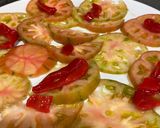 Foto del paso 3 de la receta: Carpaccio de tomate raff con anchoas del Cantábrico