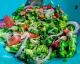 Foto del paso 1 de la receta: ENSALADA De Tomate🍅 Lechuga y Cebolla🌰...!