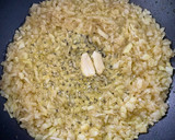 Foto del paso 1 de la receta: Risotto de remolacha con ricota