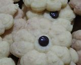 Foto langkah ke 5 dari resep Kue Semprit.