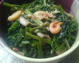 Foto langkah ke 3 dari resep Tumis kangkung.