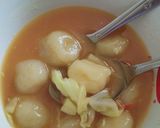 Foto langkah ke 5 dari resep Pentol cilok kuah pedas.
