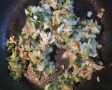 Foto del paso 2 de la receta: Calabacín relleno con quinoa
