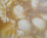 A picture of step 5 of Chicken momo soup.
