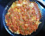 صورة لخطوة 2 من وصفة بطاطا بيتزا 😋😋