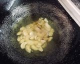A picture of step 1 of Suji Halwa.