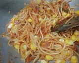 A picture of step 1 of Noodles Sandwich.
