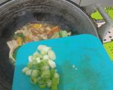 Foto langkah ke 3 dari resep Jamur Pokcoy Saus Tiram.