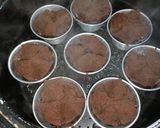 Foto langkah ke 9 dari resep Bolu Kukus Coklat Mekar Triple Chocolates.