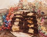 A picture of step 4 of Surprise Cake.