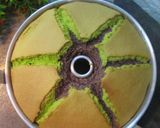 Foto langkah ke 9 dari resep Chiffon Cake Pandan-Ketan Hitam.