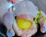 Foto del paso 11 de la receta: Pollo asado a la imperial con patatas asadas, huevos y olivas