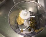 Une image de l'étape 1 de Sauce salade moutarde câpres.