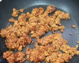 Foto del paso 3 de la receta: Pollo en salsa de pimientos y chorizo