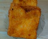 Foto langkah ke 2 dari resep Roti Goreng Isi Sosis Mayo.