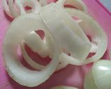 Foto langkah ke 1 dari resep Onion Ring a.k.a bawang bombay goreng kriuk.
