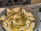 Pollo con salsa de hongos