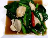 รูปขั้นตอนการทำที่ 4 ของ คะน้าผัดไก่