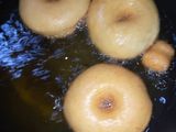 Soft and fluffy doughnuts 🤩😋