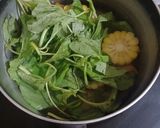 Foto langkah ke 2 dari resep Sayur Bening Bayam.
