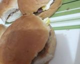 A picture of step 5 of Keema burger with chilli tomato paste.
