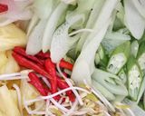Hình bước làm 2 của món Canh chua cá lóc dọc mùng