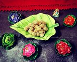 A picture of step 7 of Til-Gurr Ladoos.