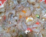 รูปขั้นตอนการทำที่ 1 ของ กุ้งอวบ