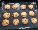 Foto del paso 10 de la receta: Cookies con chips de chocolate