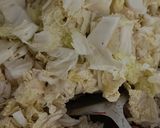 Foto langkah ke 3 dari resep Tumis sawi putih bakso.