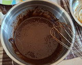 Foto langkah ke 4 dari resep Super Moist ChocolateCupcakes- Simple & NoMixer (Gluten Free).