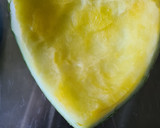 Foto del paso 1 de la receta: Tzatziki de cáscara de sandìa
