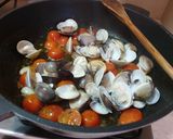 Pas rețetă Spaghetti cu vongole și roșii cherry 2 fotografie