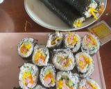 Hình bước làm 4 của món Kimbap Hàn Quốc (김밥) - Cơm Cuộn Rong Biển