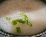 Foto langkah ke 4 dari resep Bubur Cumi Cumi 🐙.
