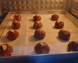 Foto langkah ke 5 dari resep White Chocochip and SilverQueen Soft Cookies.