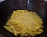 A picture of step 3 of Spicy turmeric chips.