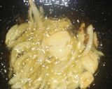 Foto langkah ke 2 dari resep Sosis Saos Asam Manis.