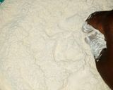 A picture of step 3 of Cup pies.