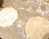 صورة لخطوة 3 من وصفة كرواسون سهل وبدون زبدة توريق 🥐🥐🥐