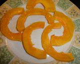 Foto del paso 3 de la receta: Filete de salmón a la plancha con calabaza