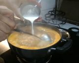 A picture of step 3 of Carrot And Cauliflower Soup.