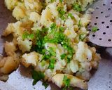 A picture of step 3 of Falahari Fried Aloo.