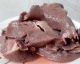 Hình bước làm 1 của món Cháo sườn đậu xanh tim heo