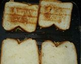 A picture of step 4 of Mayo chicken and mix veg grill sandwich.