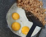 Foto langkah ke 3 dari resep Chaipo cha telur / ongseng lobak manis dan telur.