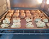 Foto del paso 12 de la receta: Bizcochitos de queso y grasa (libritos y cuernitos)