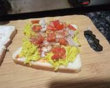 A picture of step 2 of Leftover Maggi Sandwich.