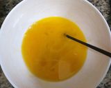 Foto langkah ke 2 dari resep Chawanmushi a.k.a Japanese steamed savoury egg custard.